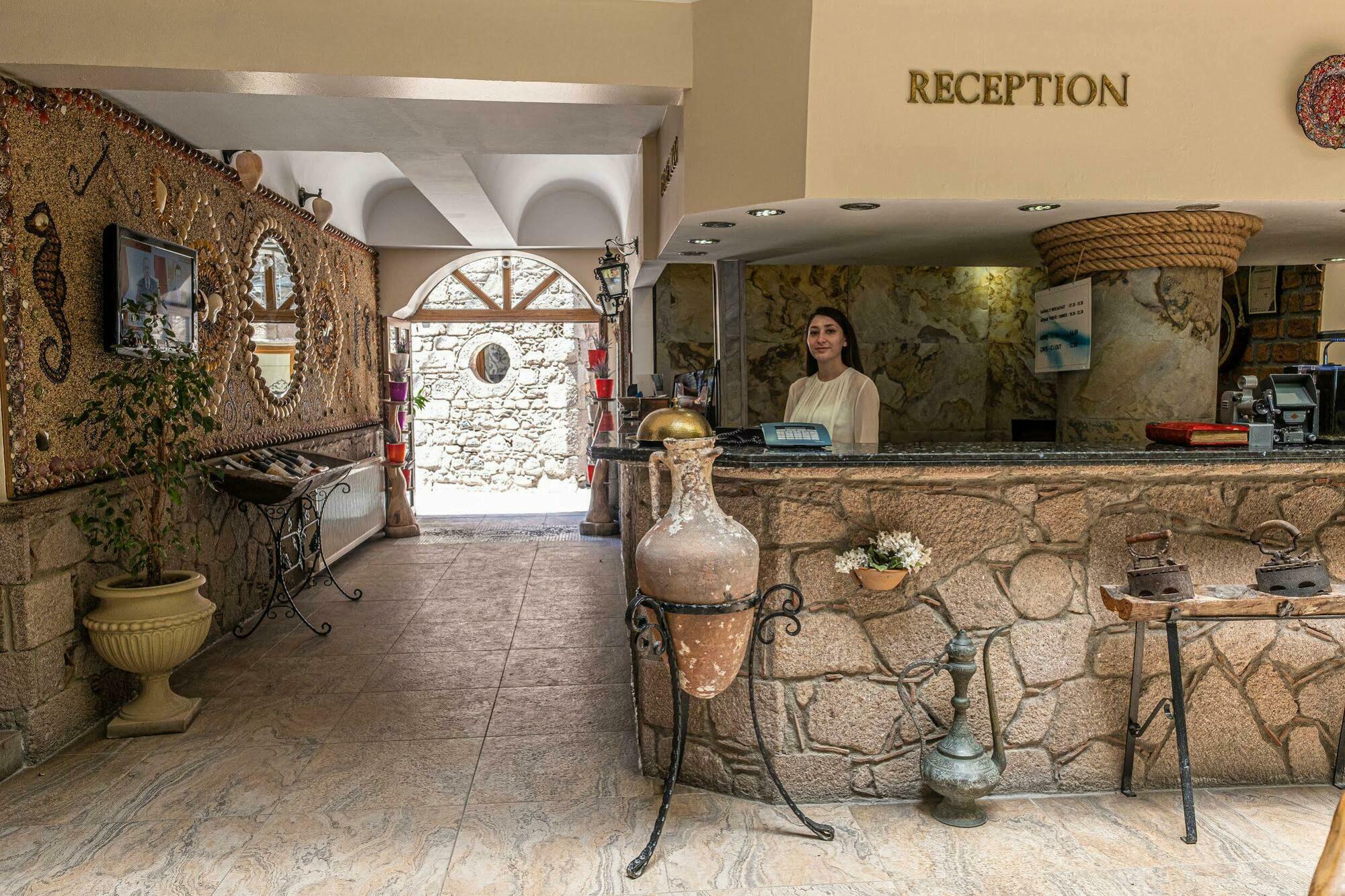 Assos Kervansaray Hotel - Special Category Buitenkant foto